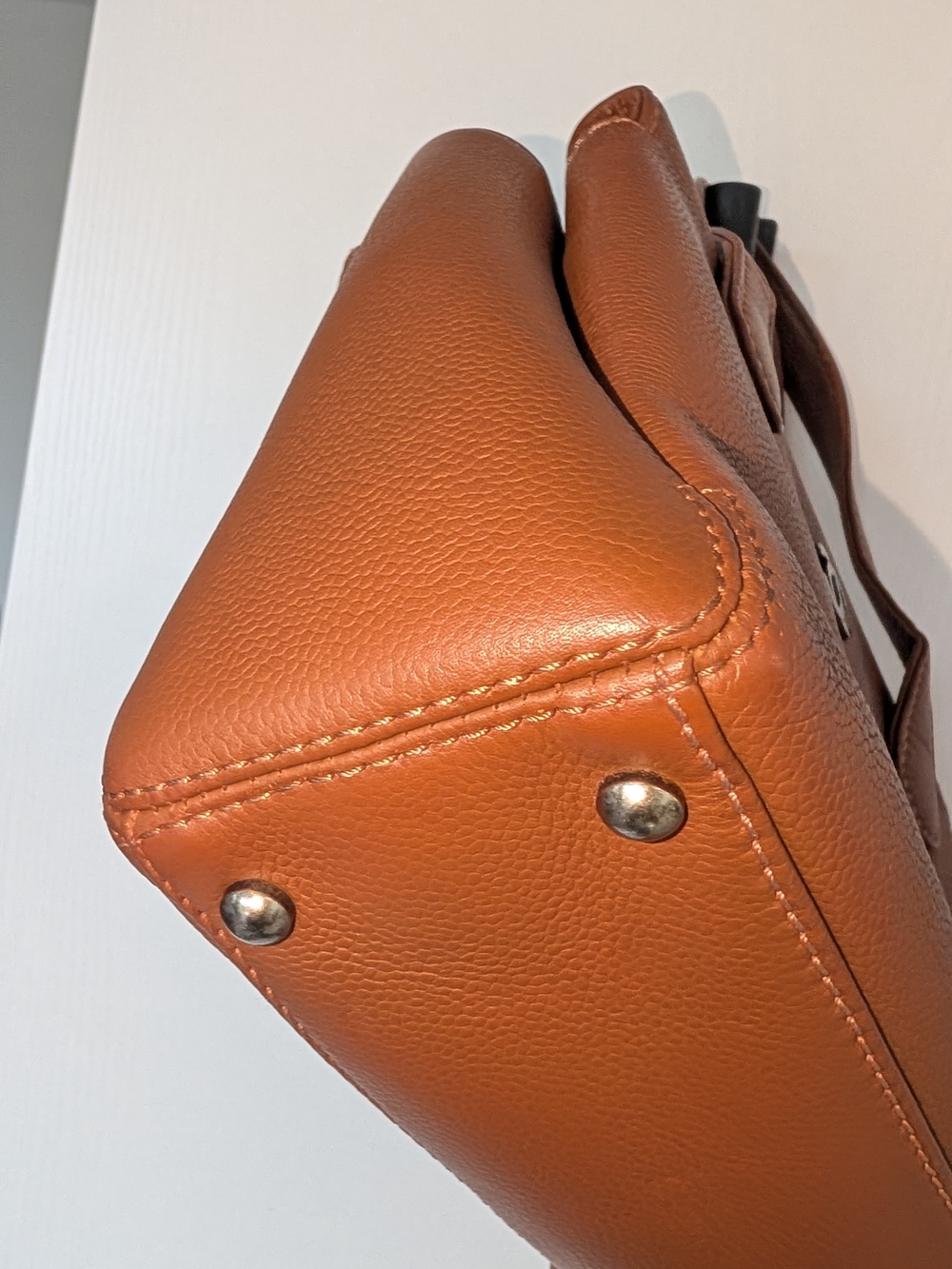 Chanel Rare Caviar Brown Leather Top-Handle Bag - Picture 4 of 10